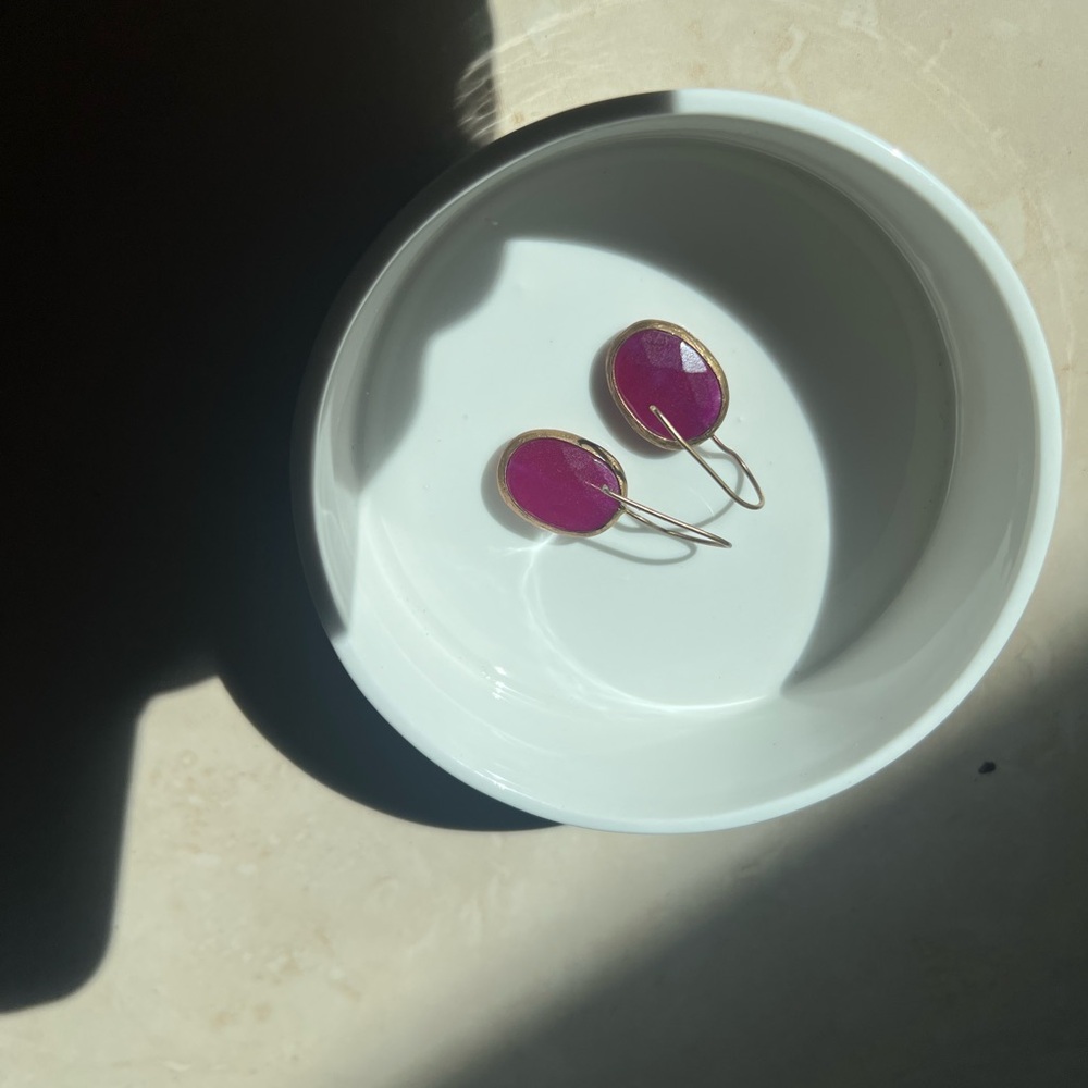 Vintage Rubi Earrings - Picture 10 of 12